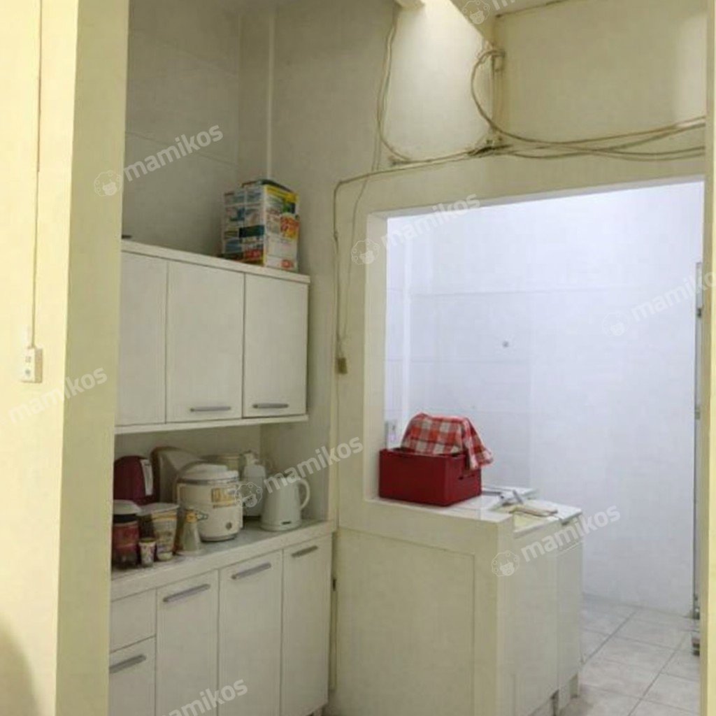 Rumah Sertifikat SHM 3 Kamar Tidur 2 Kamar Mandi Raffles Hills Jakarta Timur - Photo 5