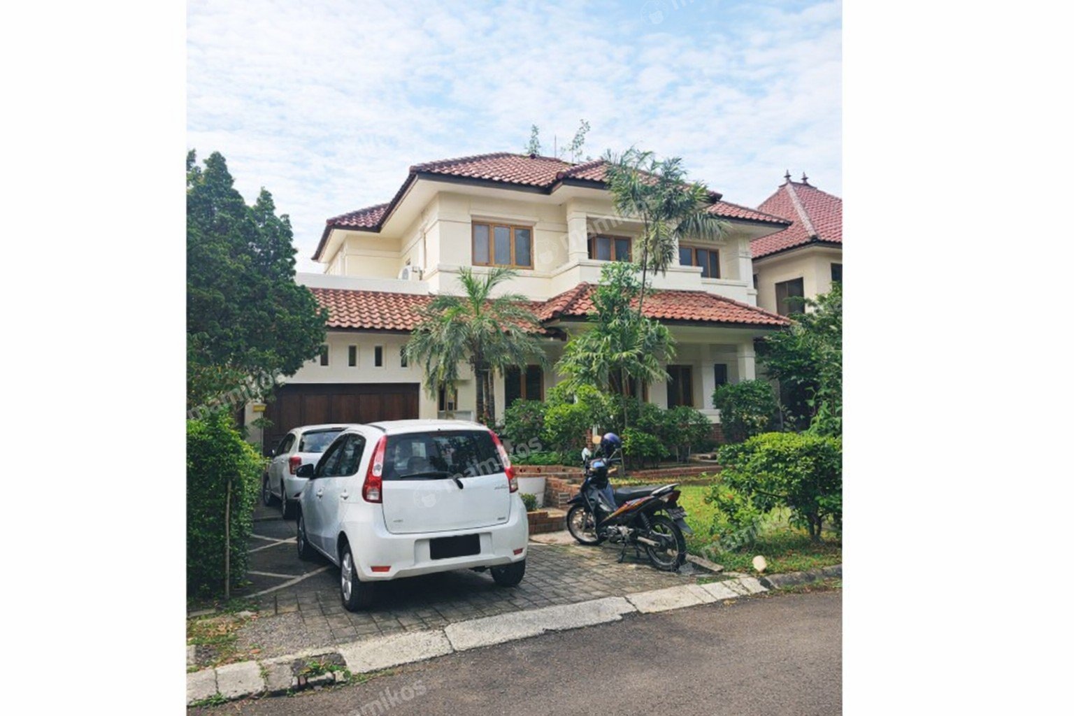 Rumah Sertifikat SHM 6 Kamar Tidur 4 Kamar Mandi Lebak Bulus Jakarta Selatan