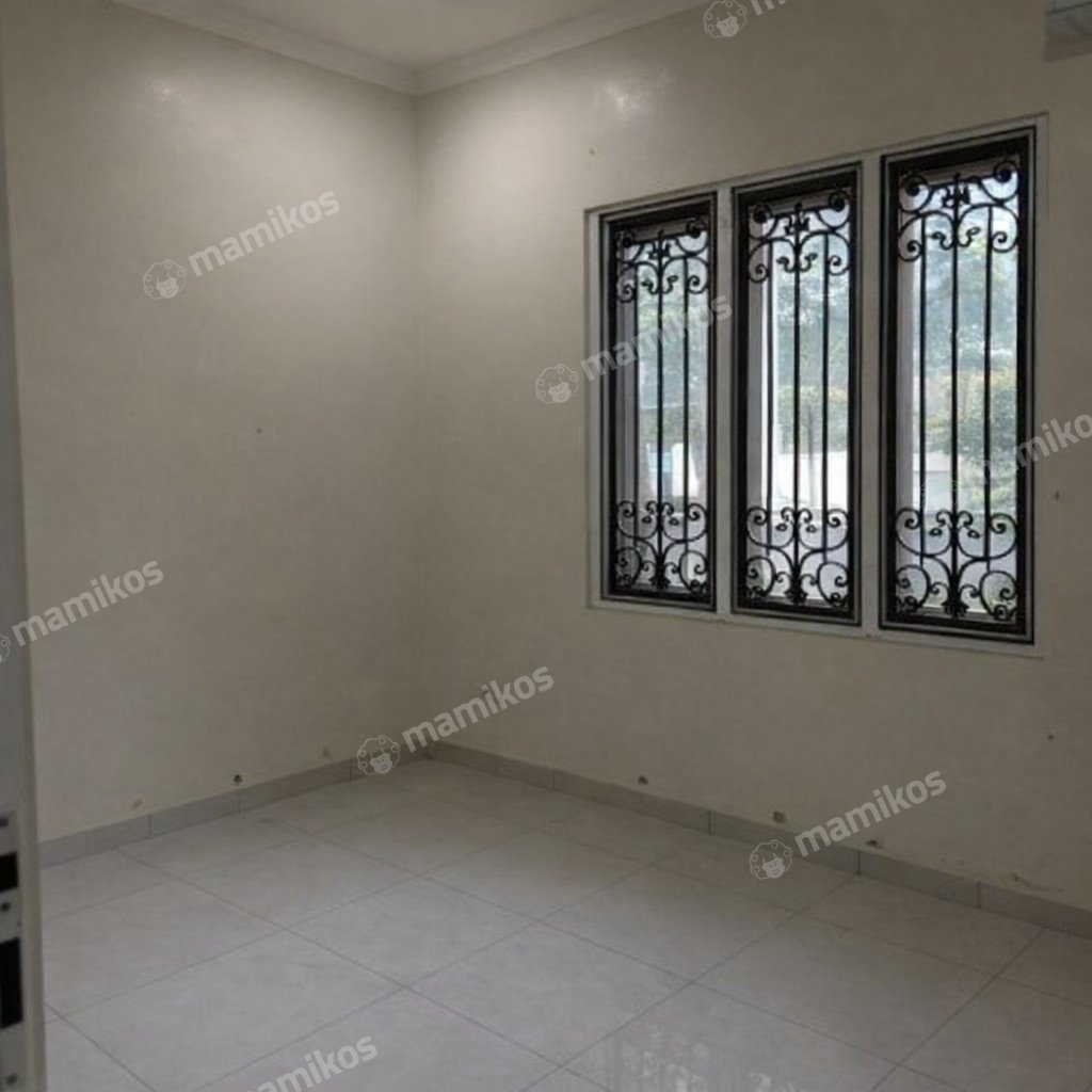 Rumah Sertifikat SHM 3 Kamar Tidur 2 Kamar Mandi Pondok Indah Jakarta Selatan - Photo 4