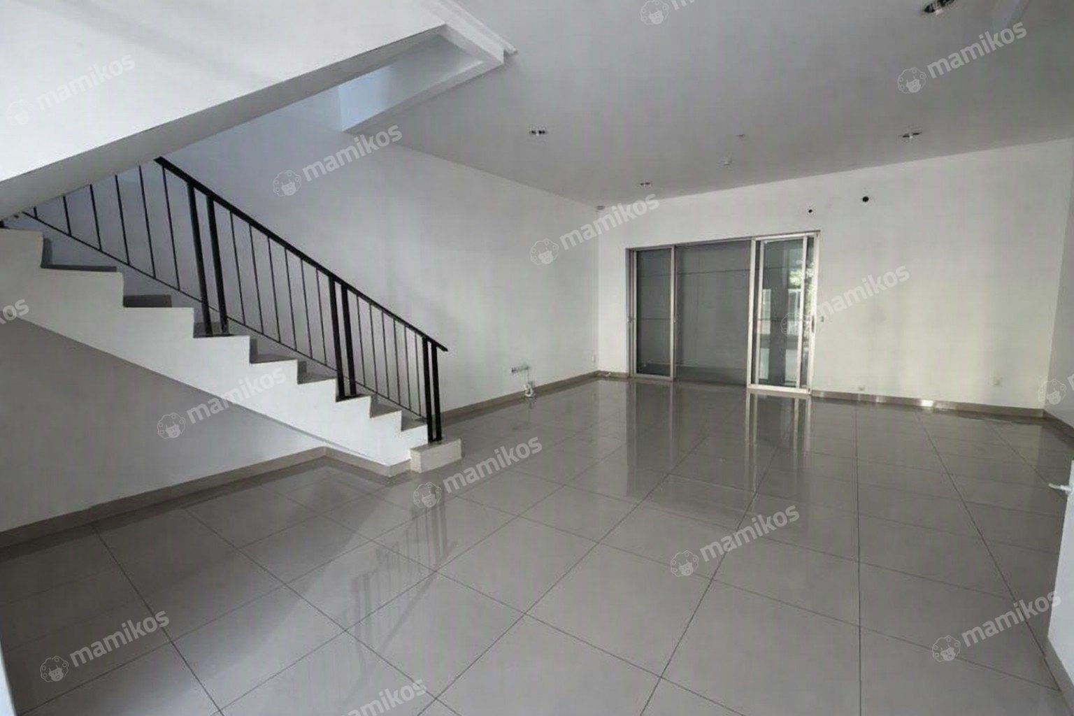 Rumah Sertifikat HGB 3 Kamar Tidur 3 Kamar Mandi Pantai Indah Kapuk 2 Jakarta Utara - Photo 2