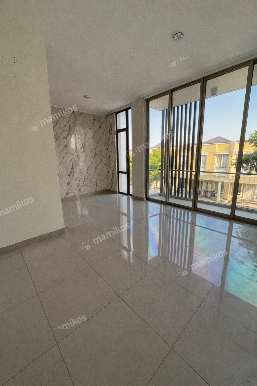 Rumah Sertifikat HGB 3 Kamar Tidur 3 Kamar Mandi Pantai Indah Kapuk 2 Jakarta Utara - Photo 5