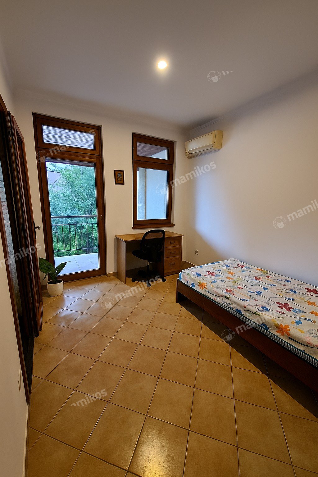 Rumah Sertifikat SHM 10 Kamar Tidur 6 Kamar Mandi Pondok Indah Jakarta Selatan - Photo 5