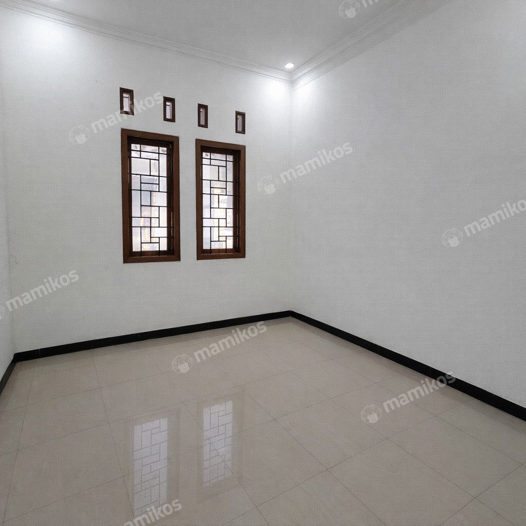 Rumah Sertifikat SHM 4 Kamar Tidur 3 Kamar Mandi Kramat Jati Jakarta Timur - Photo 3
