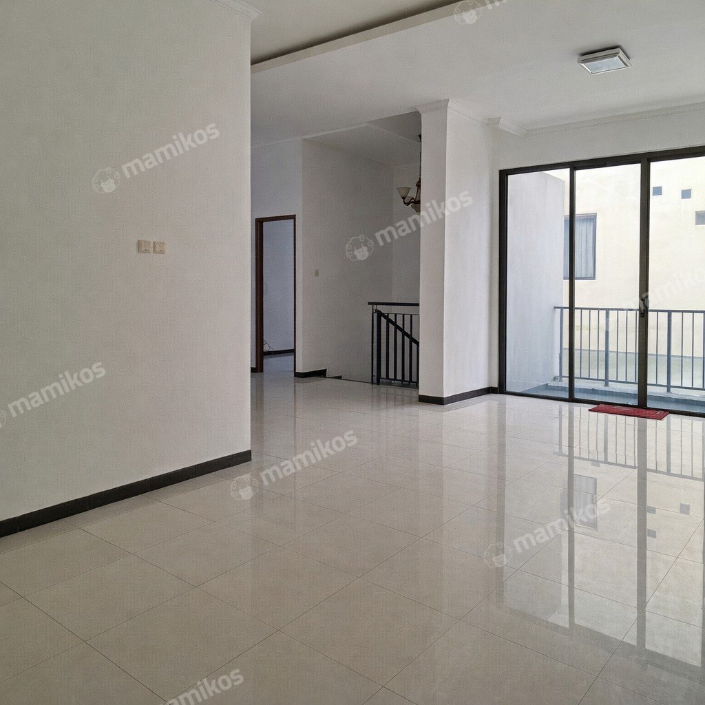 Rumah Sertifikat SHM 4 Kamar Tidur 3 Kamar Mandi Kramat Jati Jakarta Timur - Photo 5