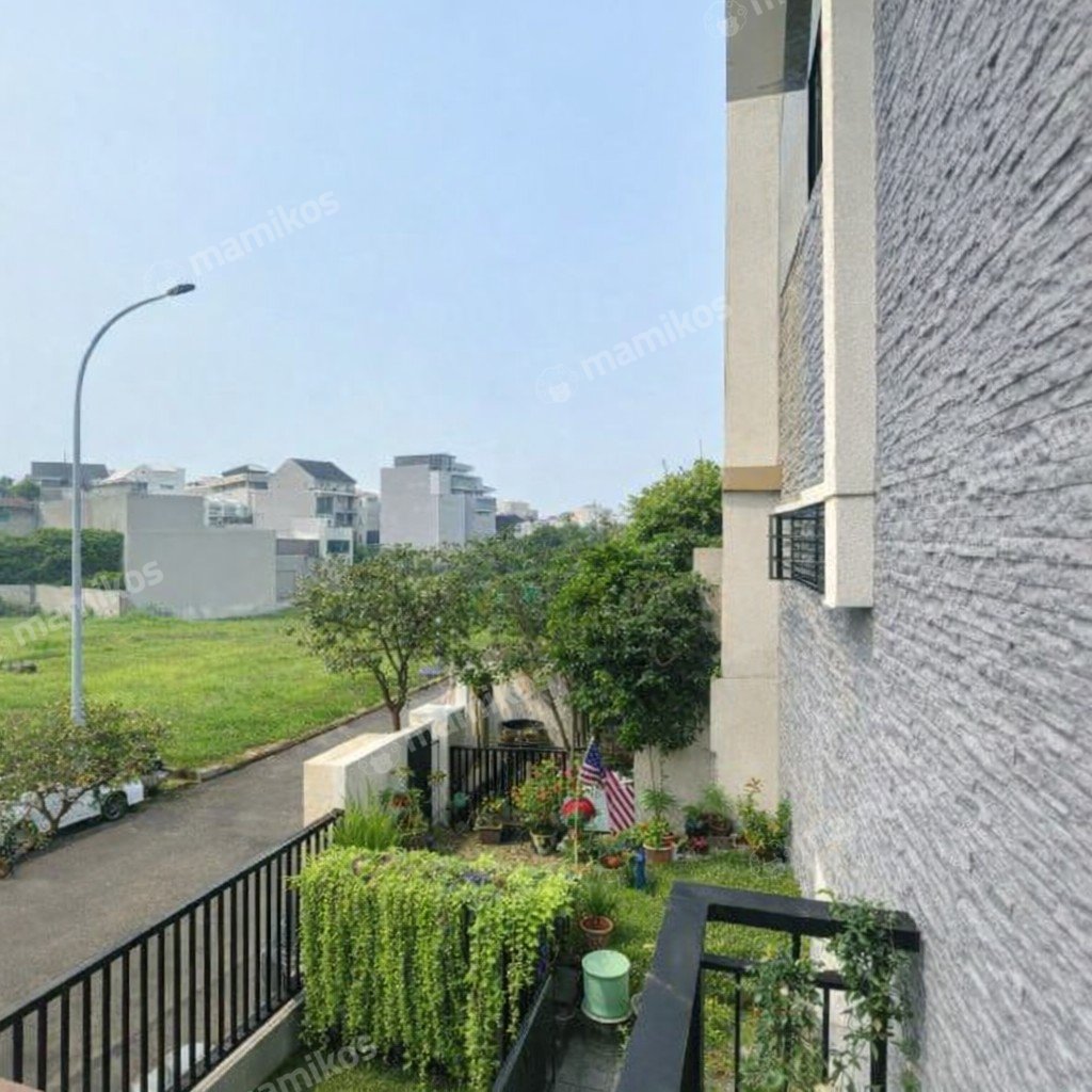 Rumah Sertifikat SHM 3 Kamar Tidur 3 Kamar Mandi Kembangan Jakarta Barat - Photo 4