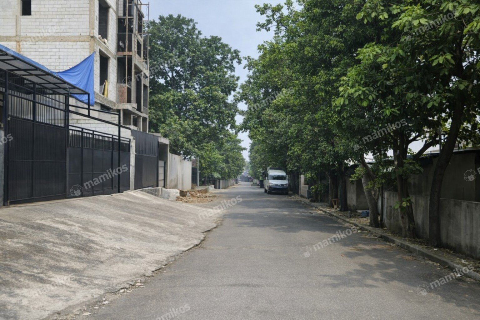 Rumah Sertifikat SHM 4 Kamar Tidur 2 Kamar Mandi Taman Palem Jakarta Barat - Photo 4