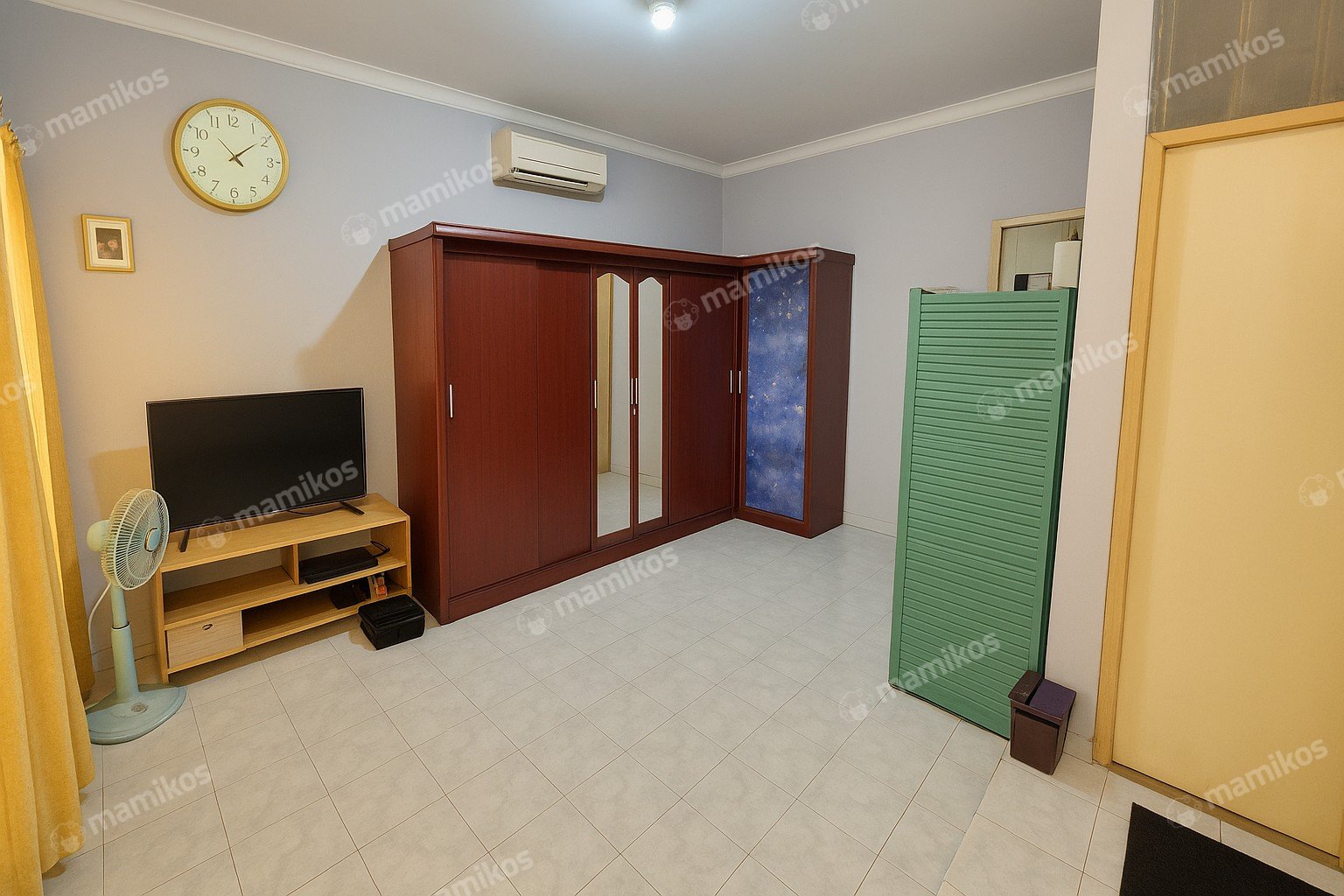 Rumah Sertifikat SHM 4 Kamar Tidur 2 Kamar Mandi Taman Palem Jakarta Barat - Photo 3