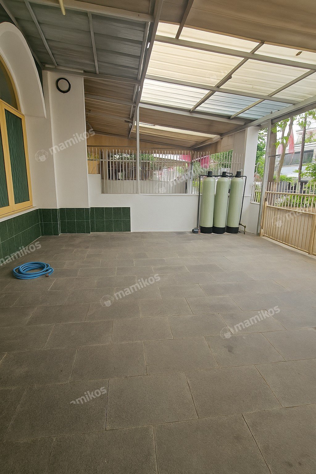 Rumah Sertifikat SHM 4 Kamar Tidur 2 Kamar Mandi Duta Garden Jakarta Barat - Photo 5
