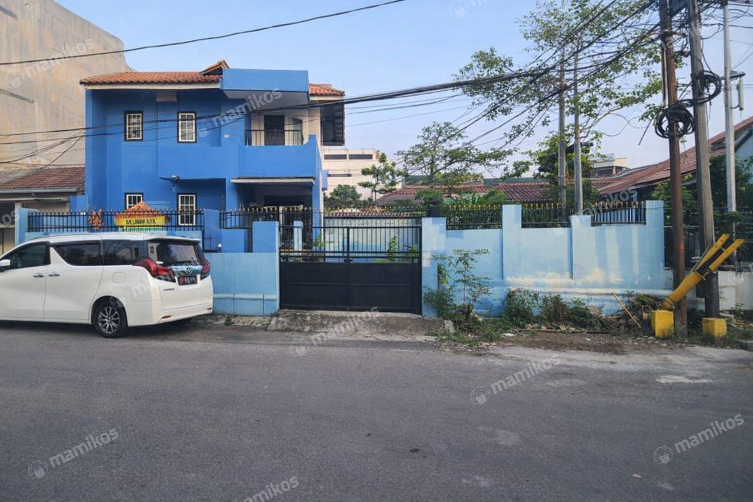 Rumah Sertifikat SHM 4 Kamar Tidur 3 Kamar Mandi Meruya Jakarta Barat