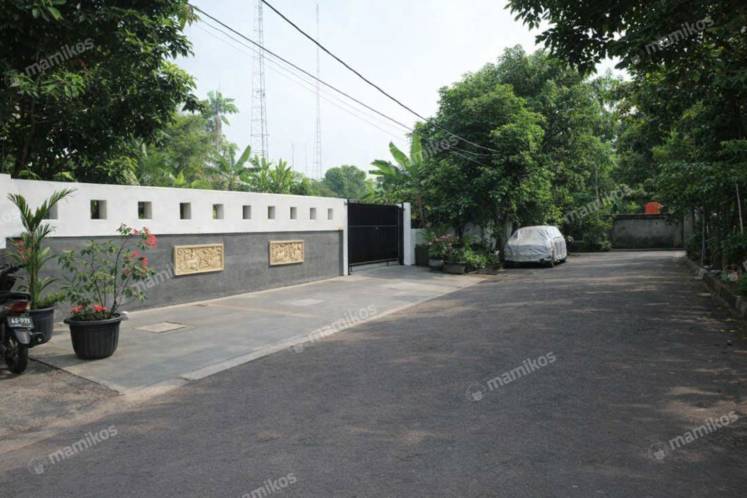 Rumah 4 Kamar Tidur 3 Kamar Mandi Joglo Jakarta Barat