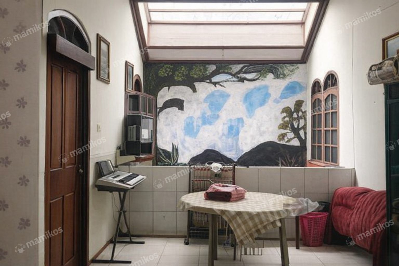 Rumah Sertifikat HGB 5 Kamar Tidur 3 Kamar Mandi Sunrise Garden Jakarta Barat