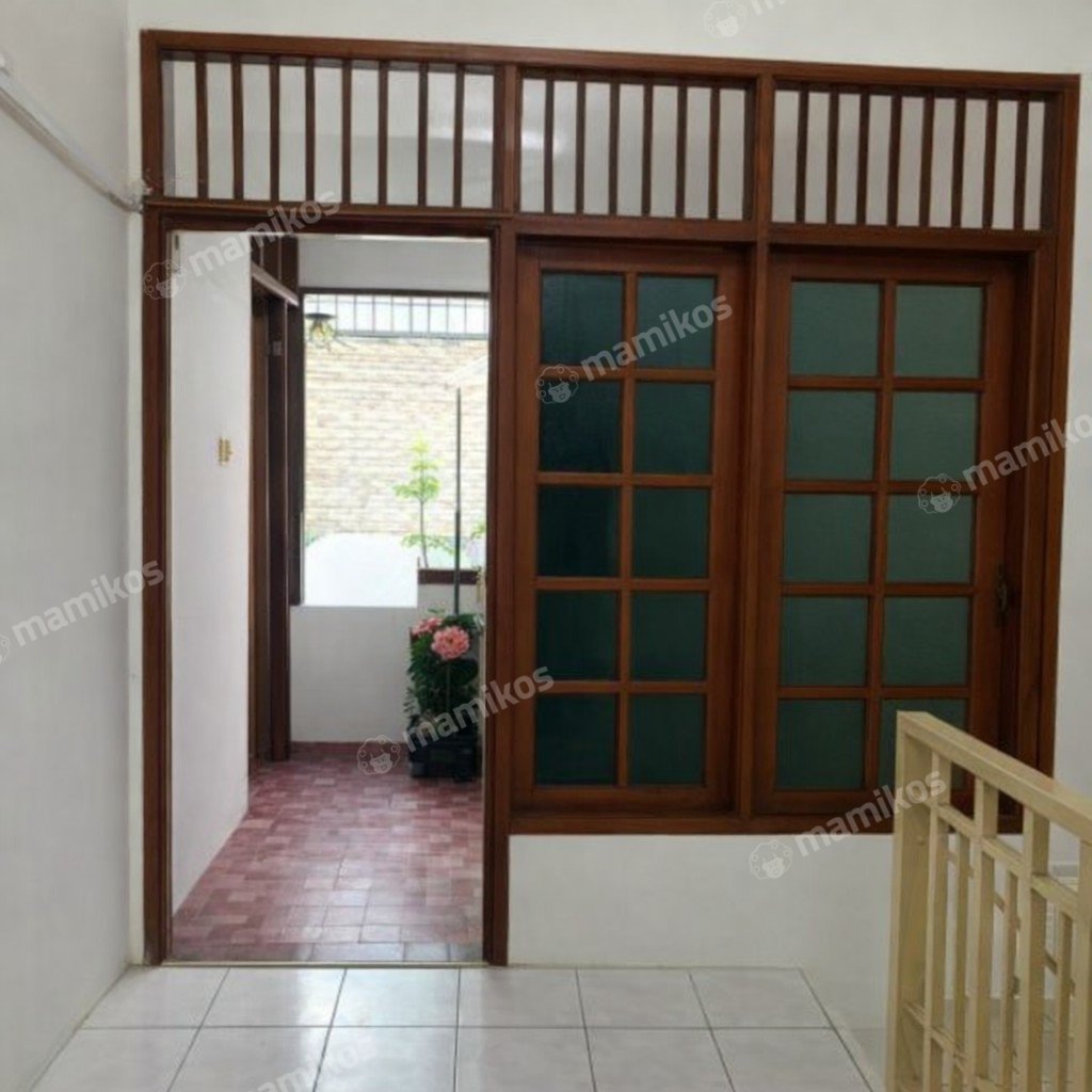 Rumah Sertifikat SHM 5 Kamar Tidur 3 Kamar Mandi Cilandak Jakarta Selatan - Photo 2