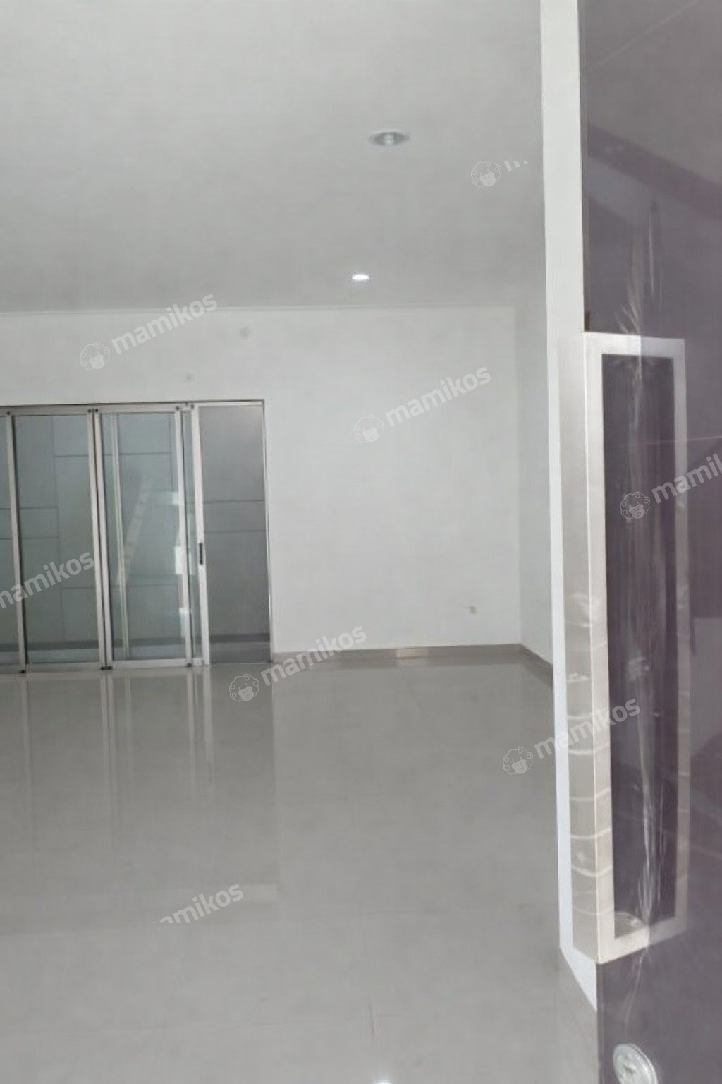 Rumah Baru 3 Kamar Tidur 3 Kamar Mandi Pantai Indah Kapuk Jakarta Utara - Photo 2