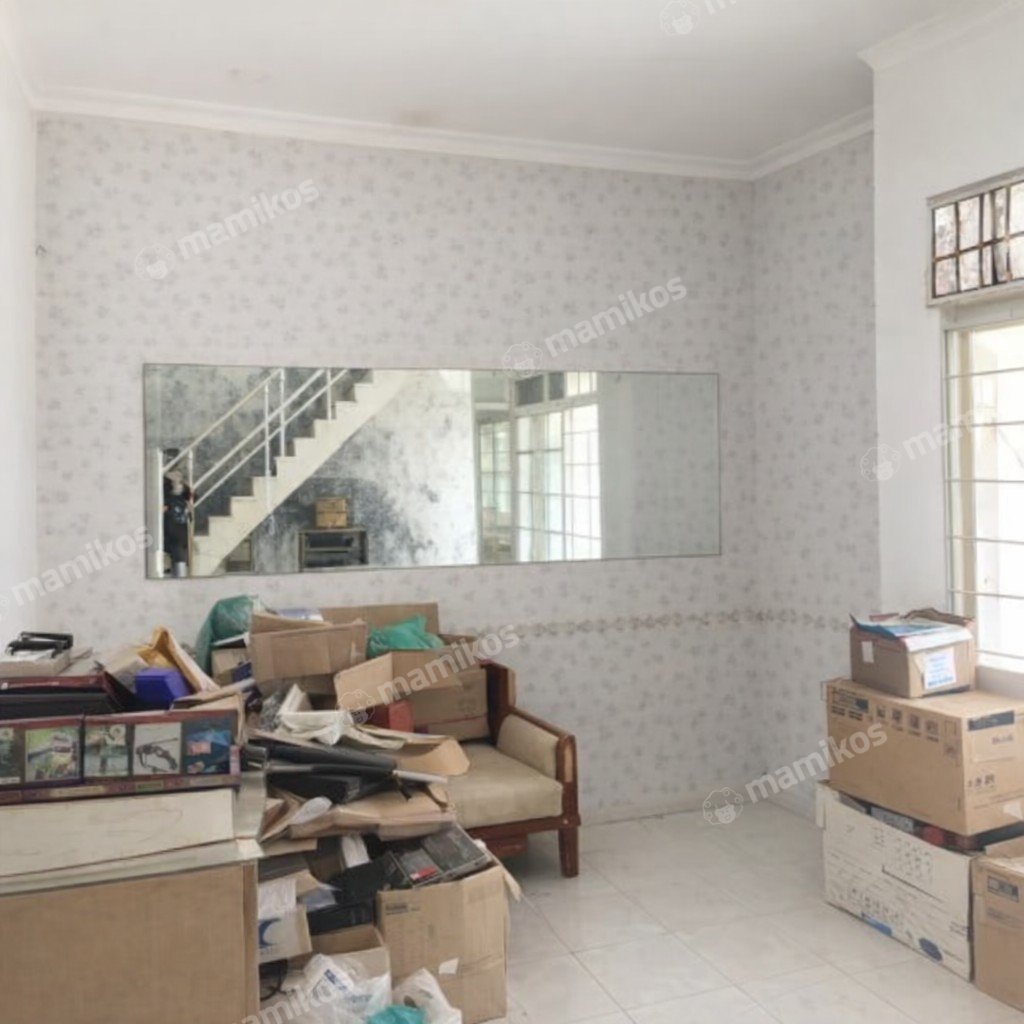 Rumah Sertifikat SHM 3 Kamar Tidur 3 Kamar Mandi Bintaro Jakarta Selatan - Photo 2