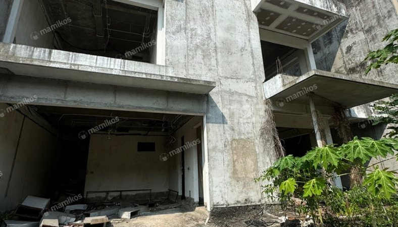 Rumah Pantai Indah Kapuk Jakarta Utara