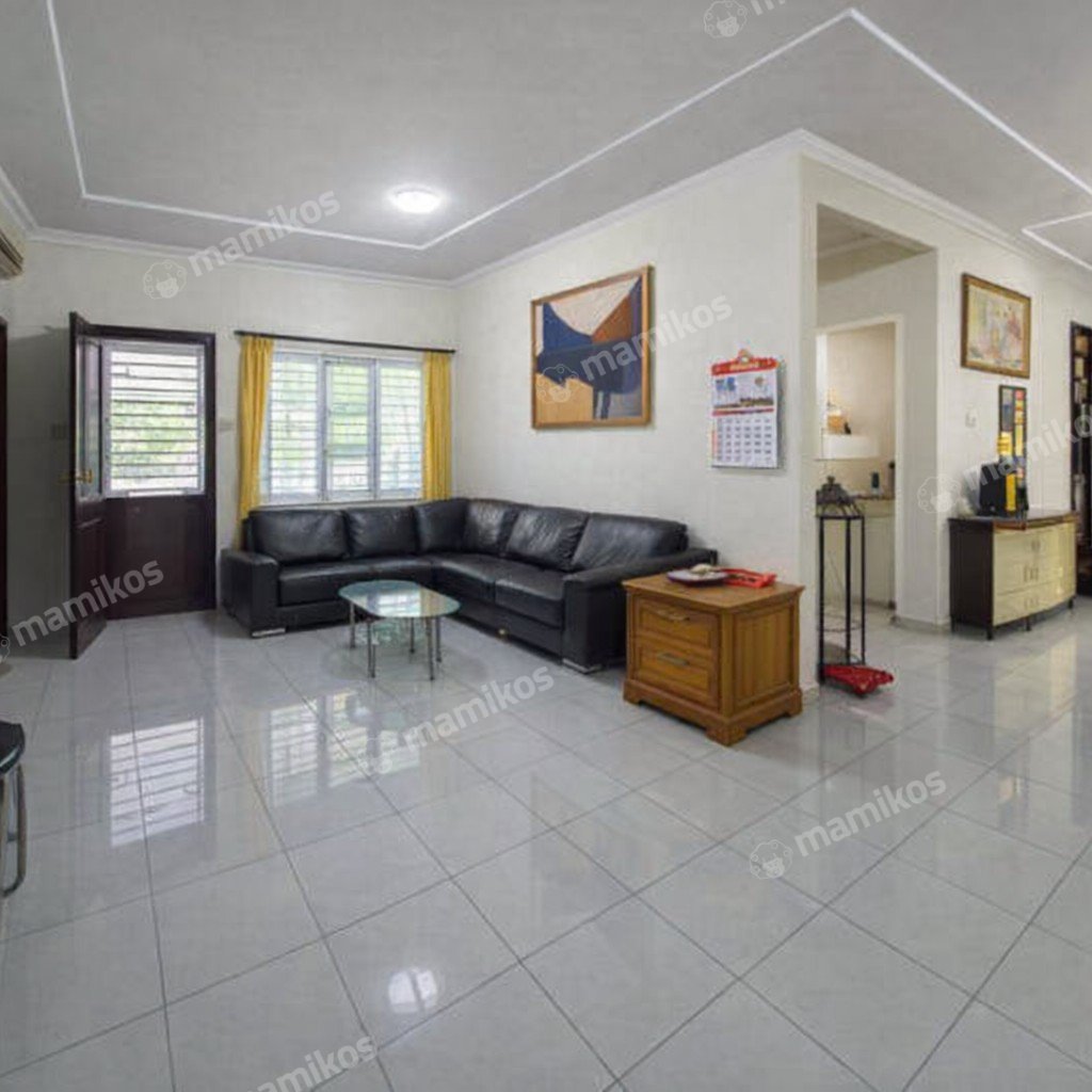 Rumah Sertifikat SHM 4 Kamar Tidur 4 Kamar Mandi Permata Buana Jakarta Barat - Photo 3