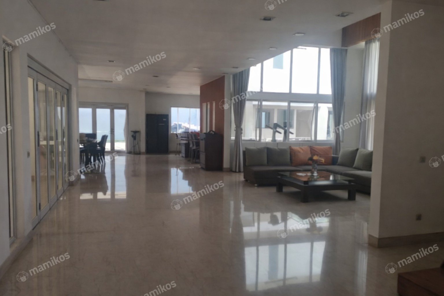Rumah Sertifikat SHM 5 Kamar Tidur 5 Kamar Mandi Pantai Indah Kapuk Jakarta Utara - Photo 5