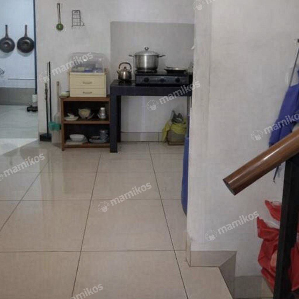 Rumah 4KT 2KM Green Lake City Jakarta Barat