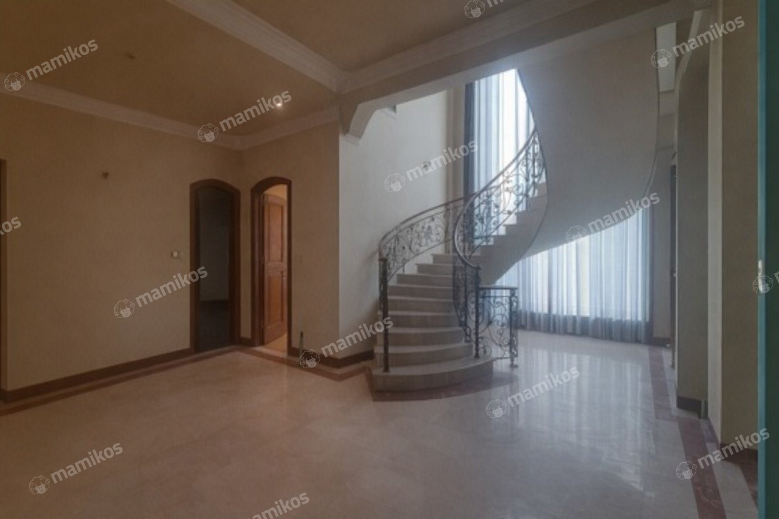 Rumah Sertifikat SHM 5 Kamar Tidur 5 Kamar Mandi Puri Indah Jakarta Barat - Photo 2