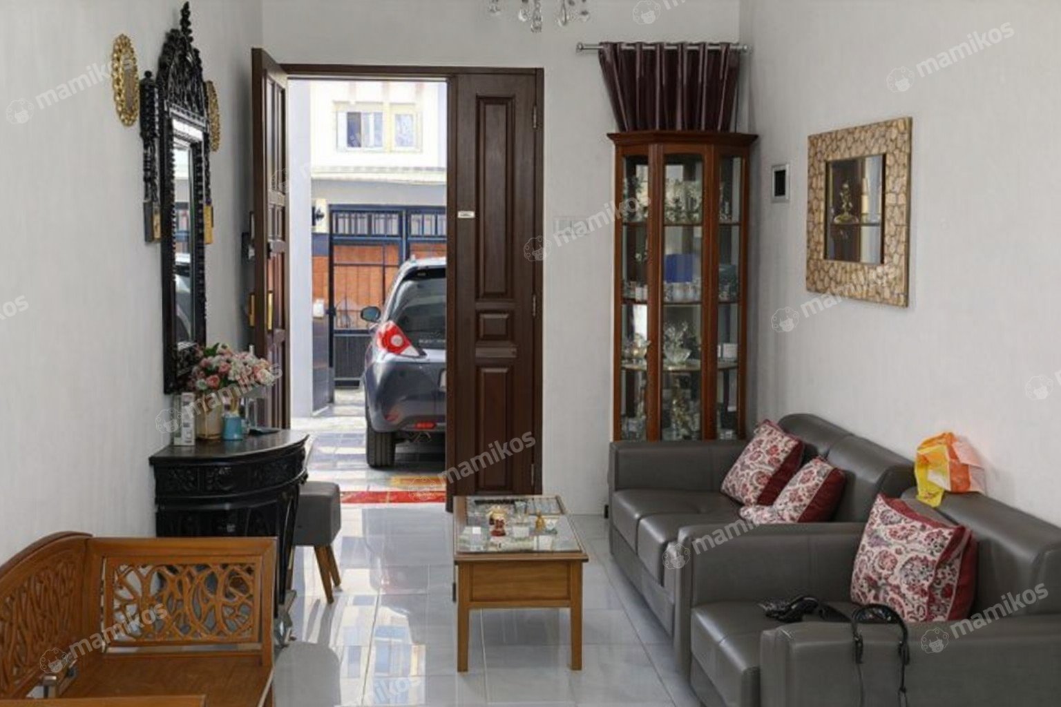 Rumah Sertifikat SHM 5 Kamar Tidur 4 Kamar Mandi Matraman Jakarta Timur