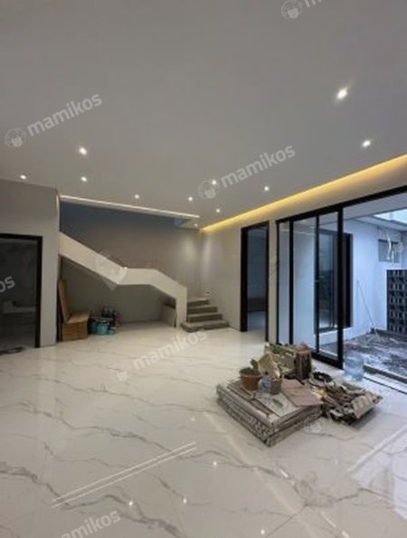 Rumah Sertifikat HGB 5 Kamar Tidur 5 Kamar Mandi Citraland Surabaya - Photo 3