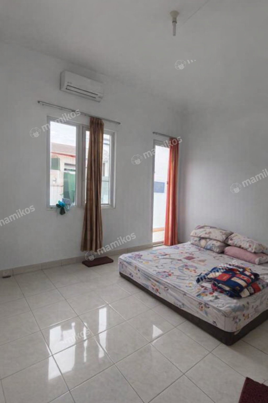Rumah Sertifikat SHM 3 Kamar Tidur 2 Kamar Mandi Taman Surya Jakarta Barat - Photo 3