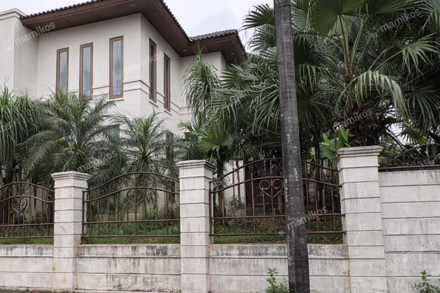 Rumah Sertifikat SHM 4 Kamar Tidur 4 Kamar Mandi Bintaro Jakarta Selatan