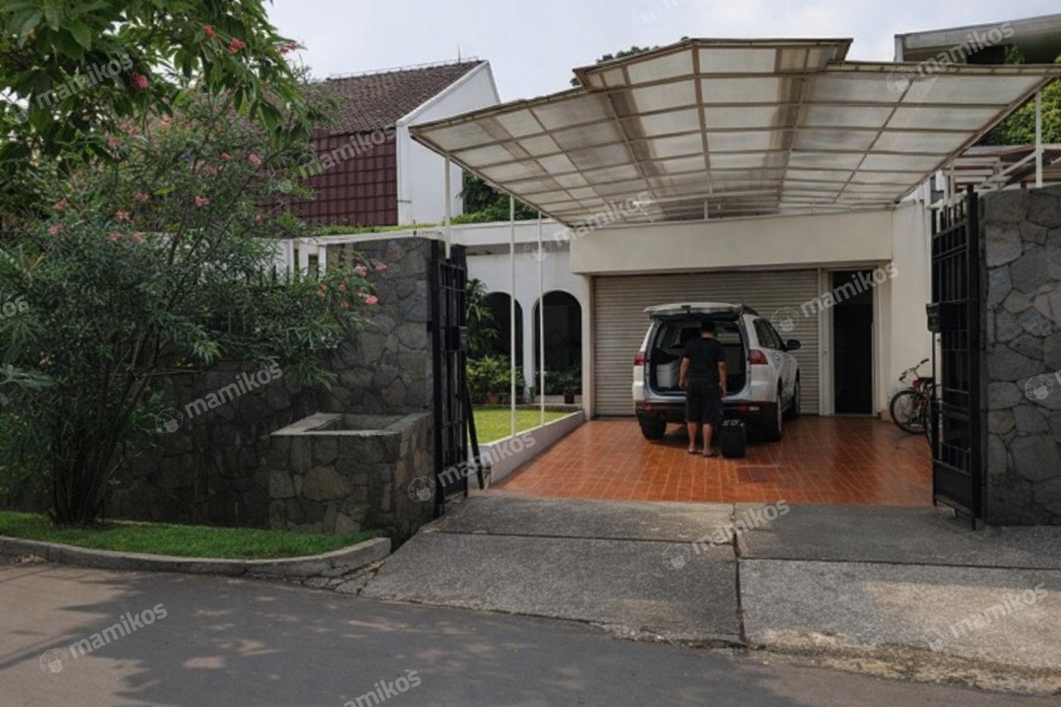 Rumah Sertifikat SHM 5 Kamar Tidur 4 Kamar Mandi Pancoran Jakarta Selatan