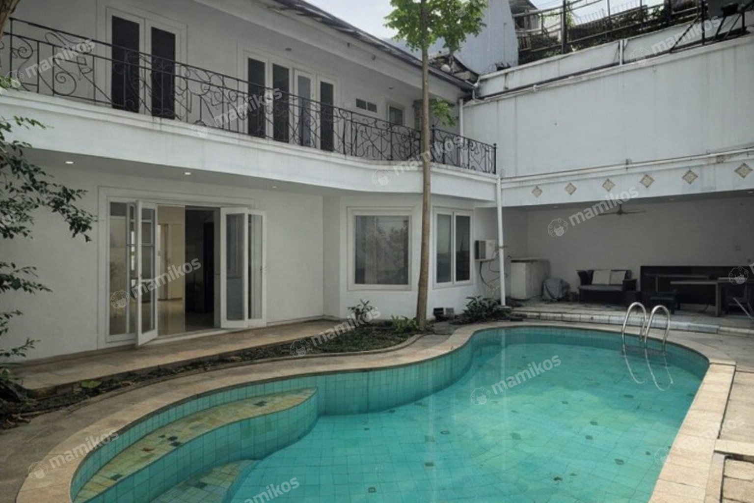 Rumah Sertifikat SHM 6 Kamar Tidur 5 Kamar Mandi Pondok Indah Jakarta Selatan