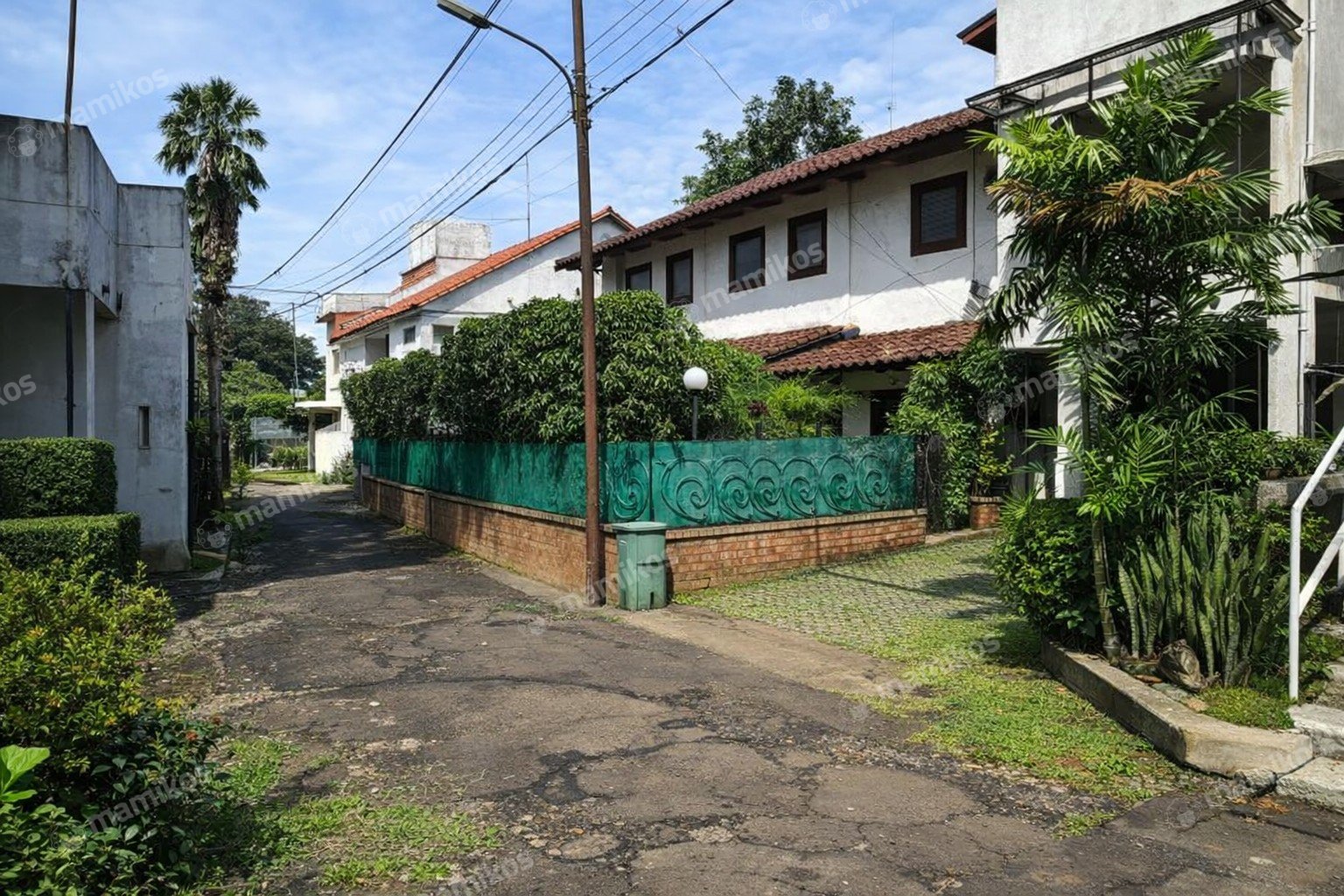 Rumah Sertifikat SHM 5 Kamar Tidur 3 Kamar Mandi Fatmawati Jakarta Selatan