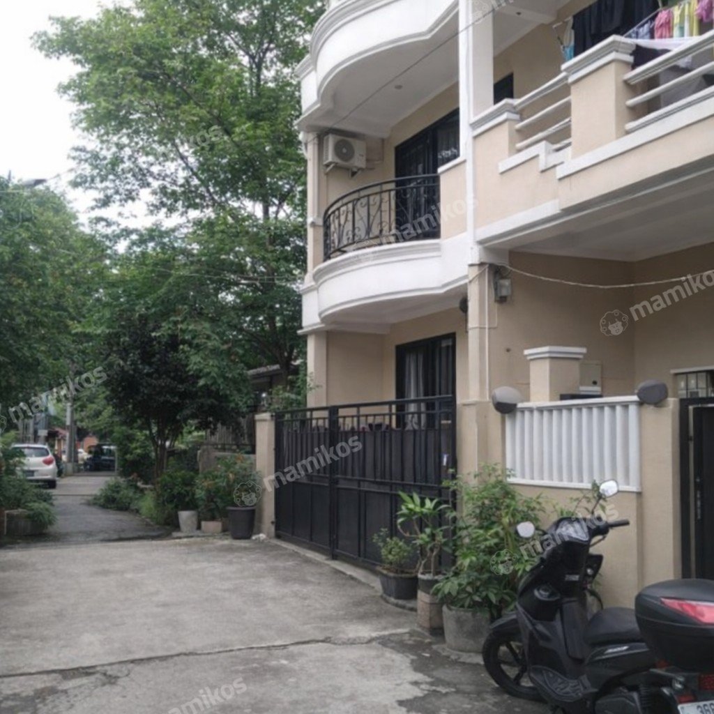 Rumah Sertifikat SHM 4 Kamar Tidur 2 Kamar Mandi Sunter Jakarta Utara - Photo 2
