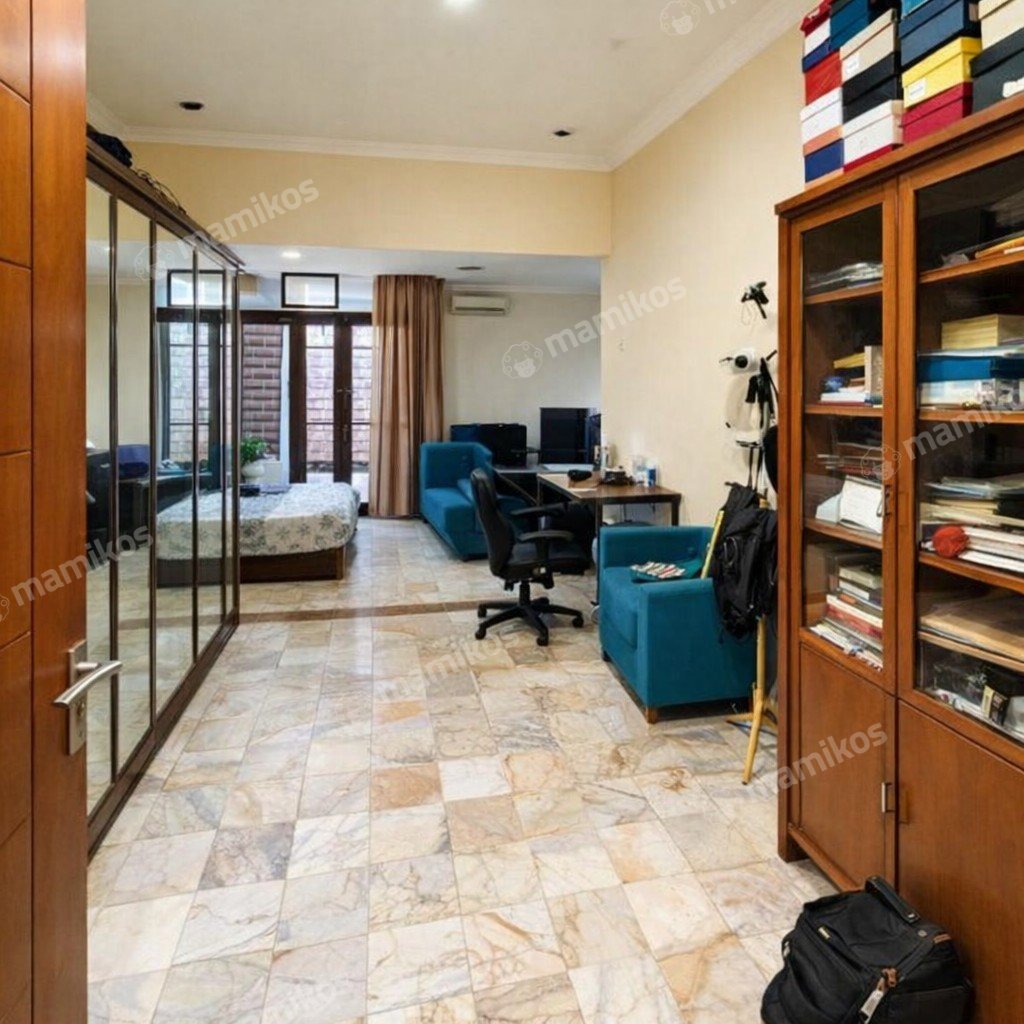 Rumah Sertifikat HGB 5 Kamar Tidur 3 Kamar Mandi Senopati Jakarta Selatan - Photo 3