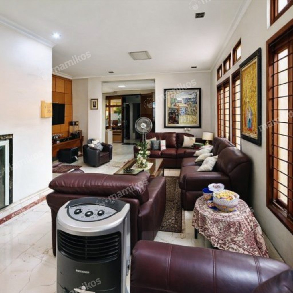 Rumah Sertifikat HGB 5 Kamar Tidur 3 Kamar Mandi Senopati Jakarta Selatan - Photo 4
