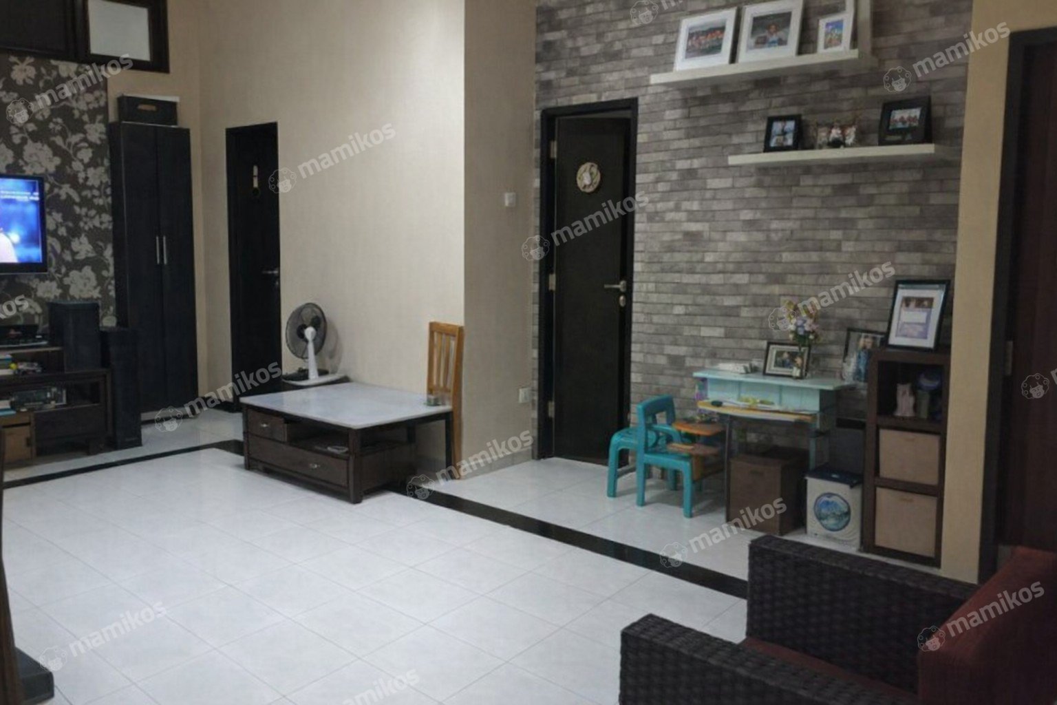 Rumah Sertifikat SHM 4 Kamar Tidur 4 Kamar Mandi Raffles Hills Jakarta Timur - Photo 5