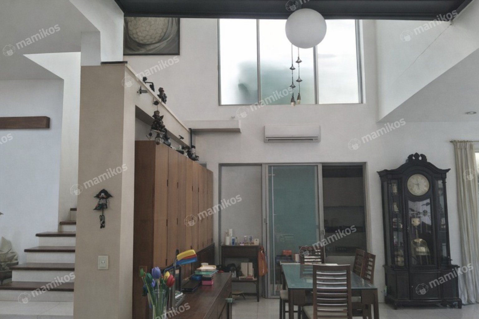 Rumah Sertifikat SHM 5 Kamar Tidur 5 Kamar Mandi Raffles Hills Jakarta Timur