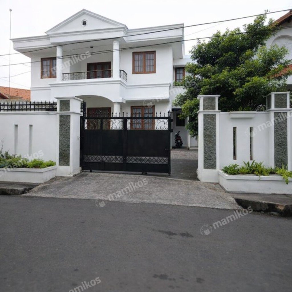 Rumah Sertifikat SHM 5 Kamar Tidur 3 Kamar Mandi Kebon Jeruk Jakarta Barat - Photo 2