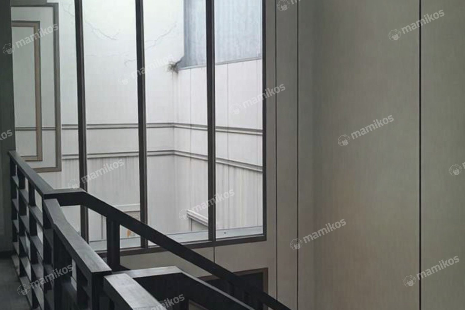 Rumah Sertifikat SHM 5 Kamar Tidur 4 Kamar Mandi Joglo Jakarta Barat