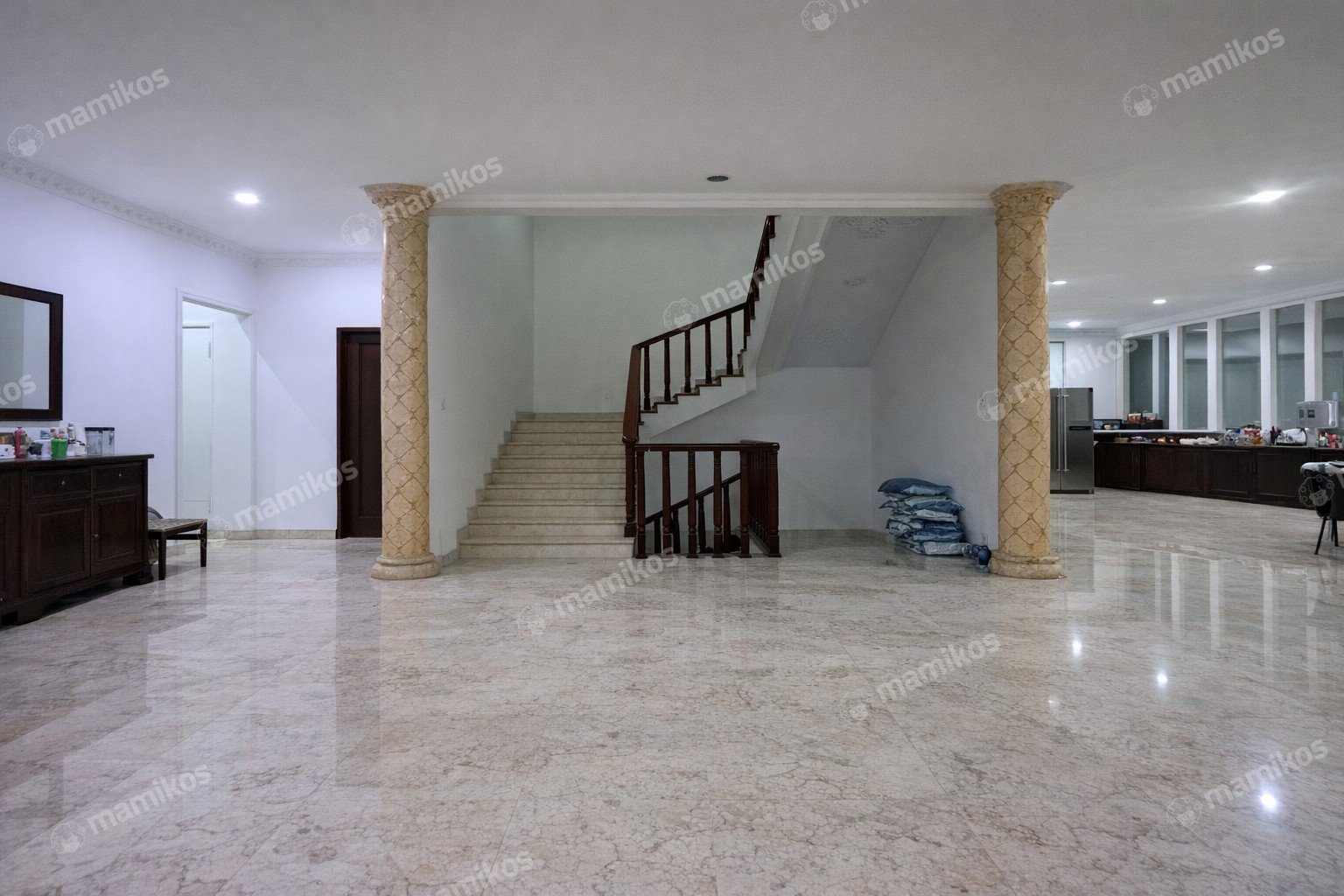 Rumah Sertifikat SHM 8 Kamar Tidur 6 Kamar Mandi Sunter Jakarta Utara - Photo 5