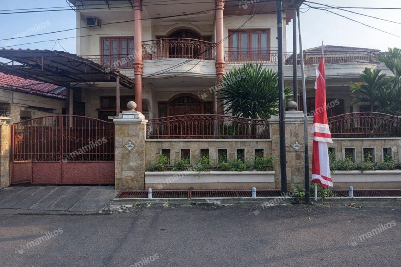 Rumah Sertifikat SHM 5 Kamar Tidur 3 Kamar Mandi Jatiwaringin Jakarta Timur