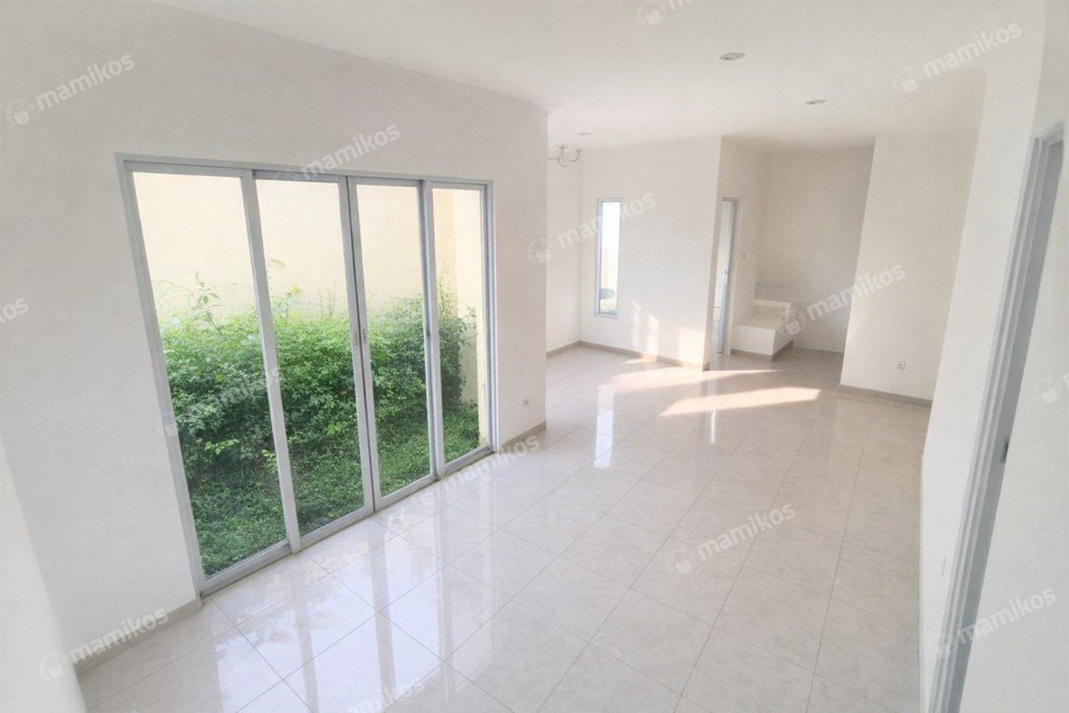 Rumah Sertifikat SHM 4 Kamar Tidur 3 Kamar Mandi Jakarta Garden City Jakarta Timur - Photo 3