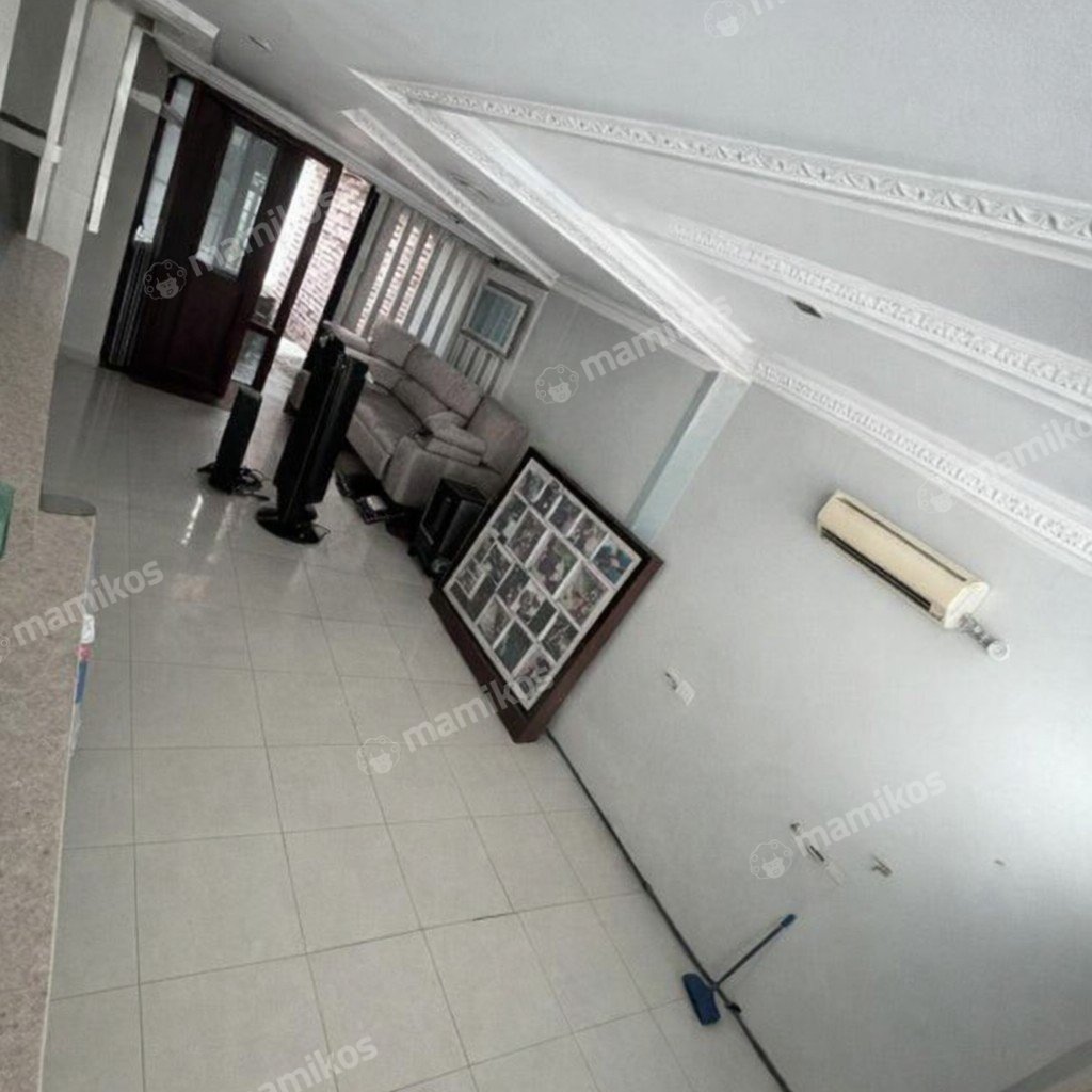 Rumah Sertifikat SHM 4 Kamar Tidur 4 Kamar Mandi Daan Mogot Jakarta Barat - Photo 2