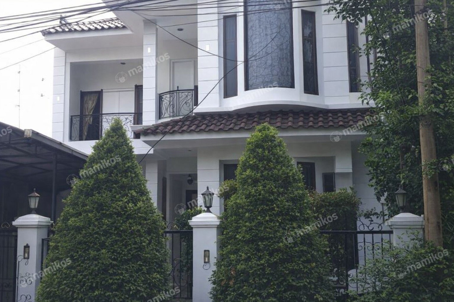 Rumah Sertifikat SHM 5 Kamar Tidur 5 Kamar Mandi Pondok Indah Jakarta Selatan