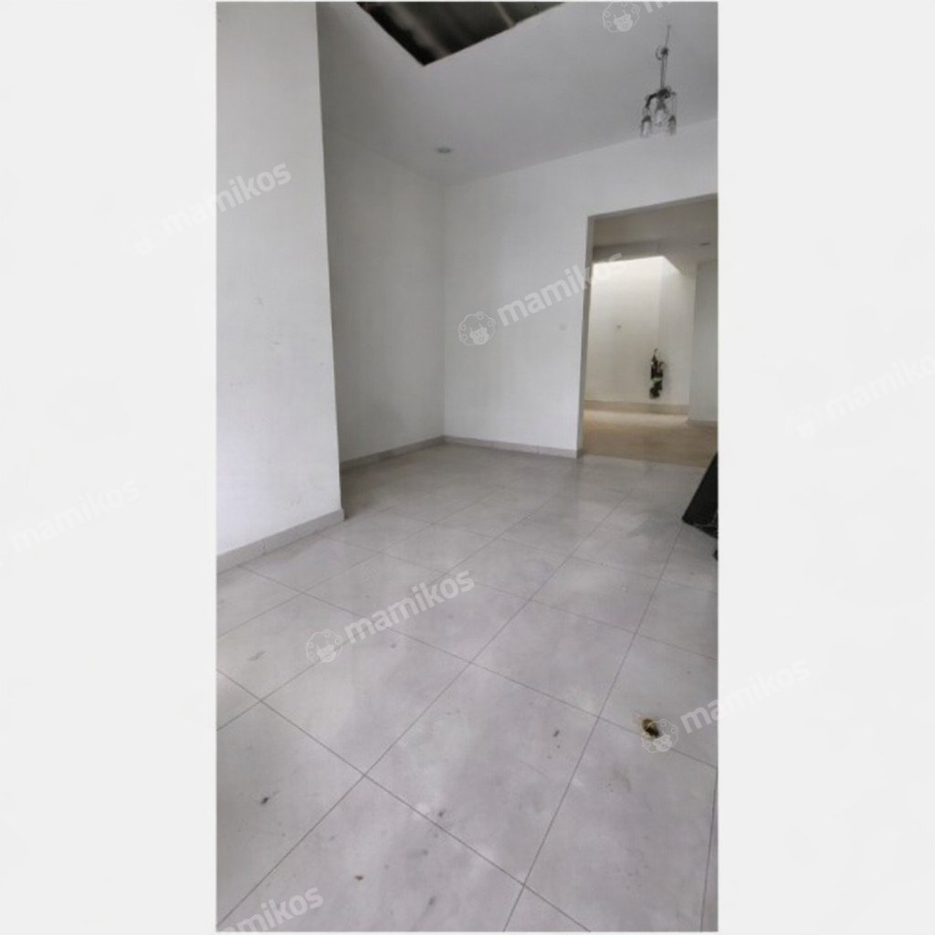 Rumah Sertifikat SHM 3 Kamar Tidur 2 Kamar Mandi Legenda Wisata Jakarta Timur - Photo 5