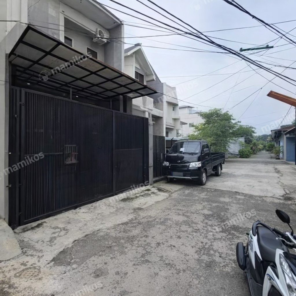 Rumah Baru Sertifikat SHM 5 Kamar Tidur Taman Ratu Jakarta Barat