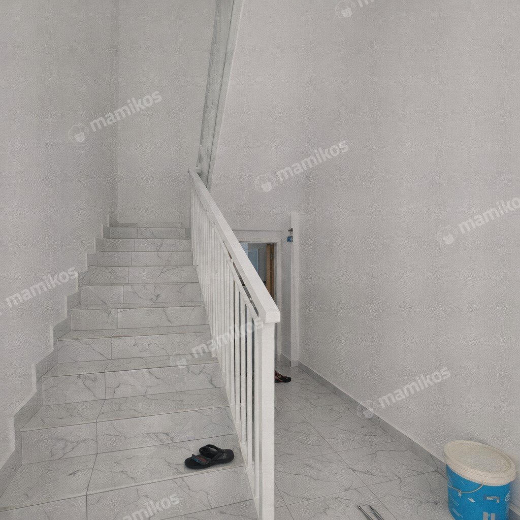 Rumah Sertifikat SHM 3 Kamar Tidur 2 Kamar Mandi Metland Puri Jakarta Barat - Photo 2