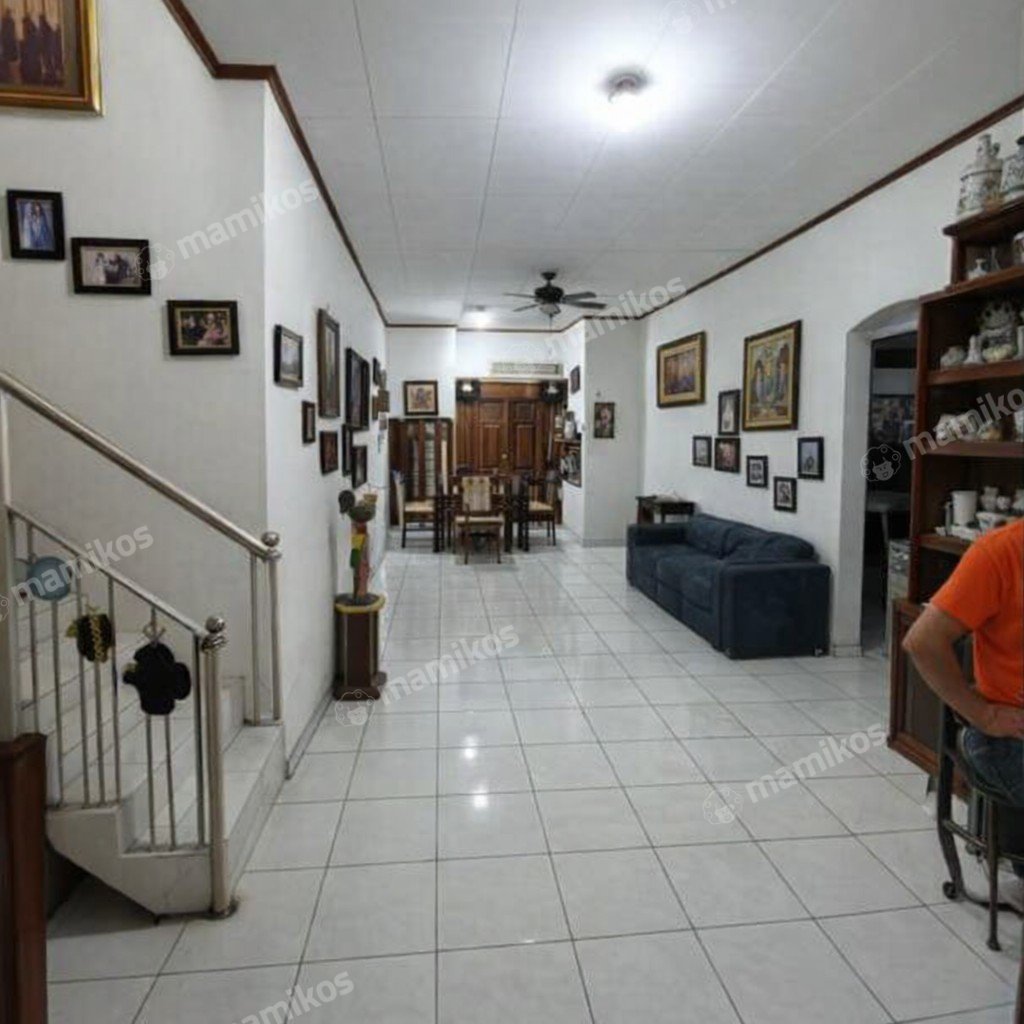 Rumah Sertifikat SHM 4 Kamar Tidur 3 Kamar Mandi Cilandak Jakarta Selatan - Photo 2