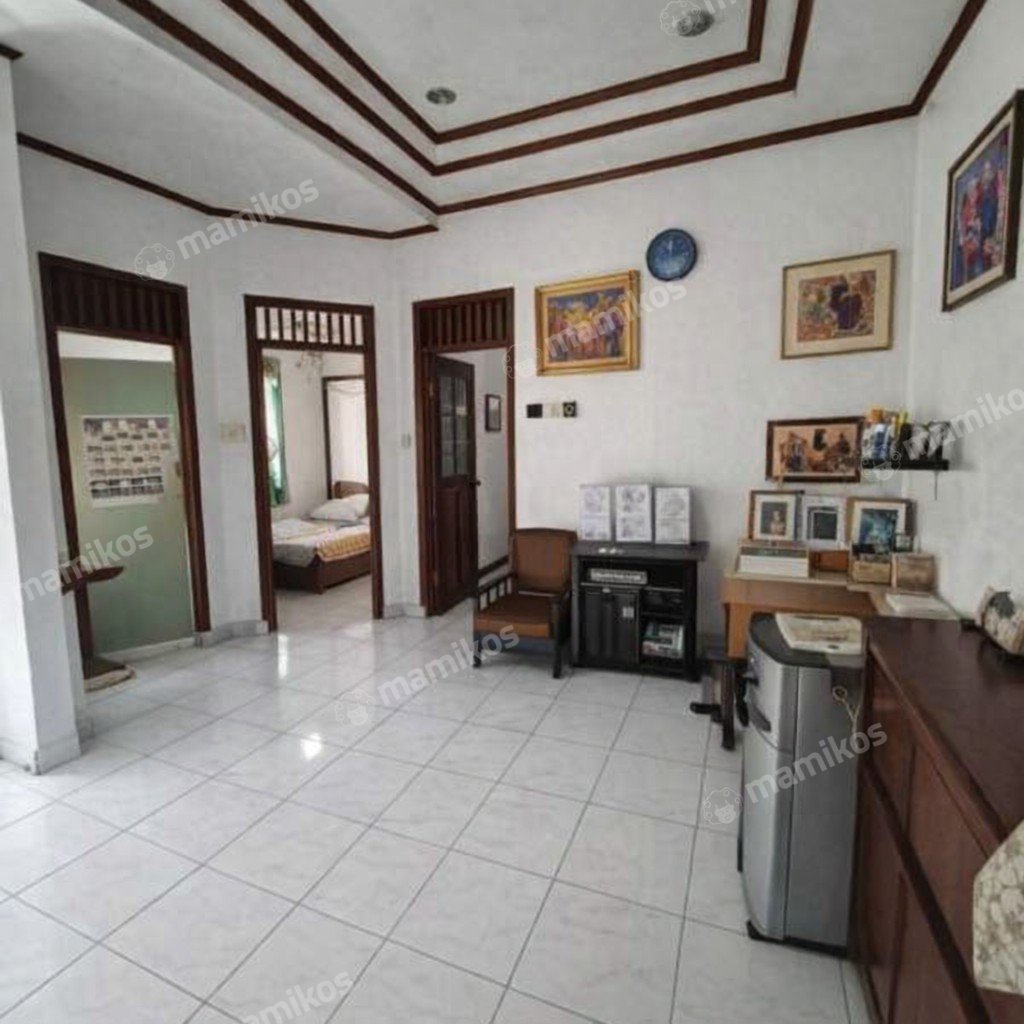 Rumah Sertifikat SHM 4 Kamar Tidur 3 Kamar Mandi Cilandak Jakarta Selatan - Photo 3