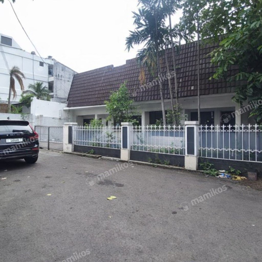Rumah Sertifikat SHM 6 Kamar Tidur 3 Kamar Mandi Kemang Jakarta Selatan - Photo 2