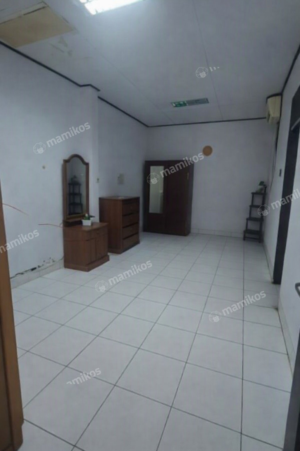 Rumah Sertifikat SHM 3 Kamar Tidur 3 Kamar Mandi Kelapa Gading Jakarta Utara - Photo 2