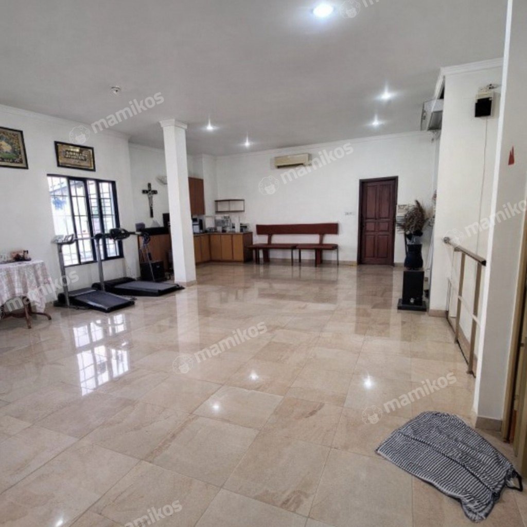 Rumah Sertifikat SHM 5 Kamar Tidur 5 Kamar Mandi Duri Kepa Jakarta Barat - Photo 5
